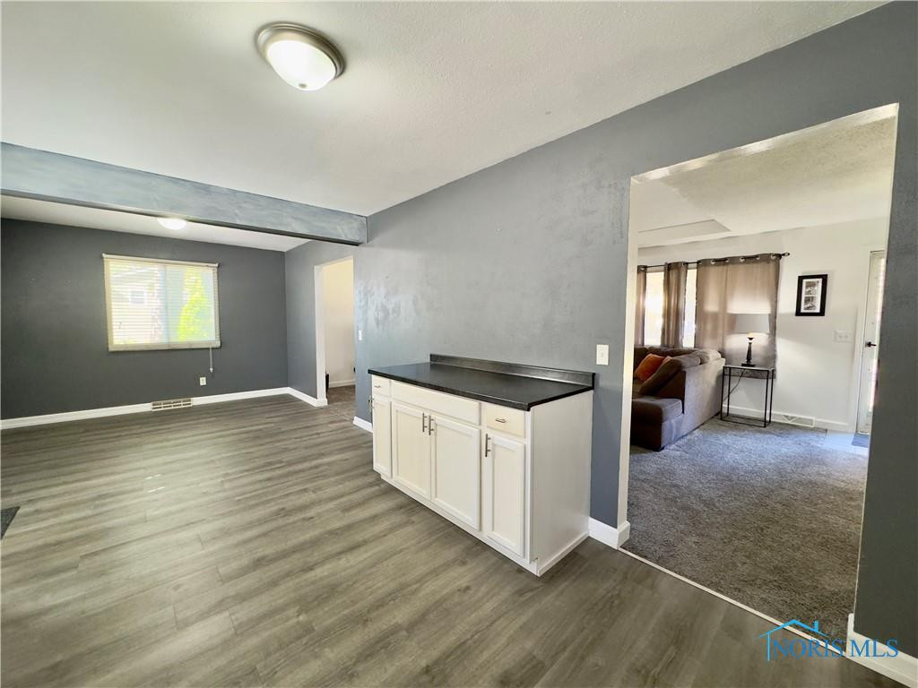 6955 Kinsman Drive