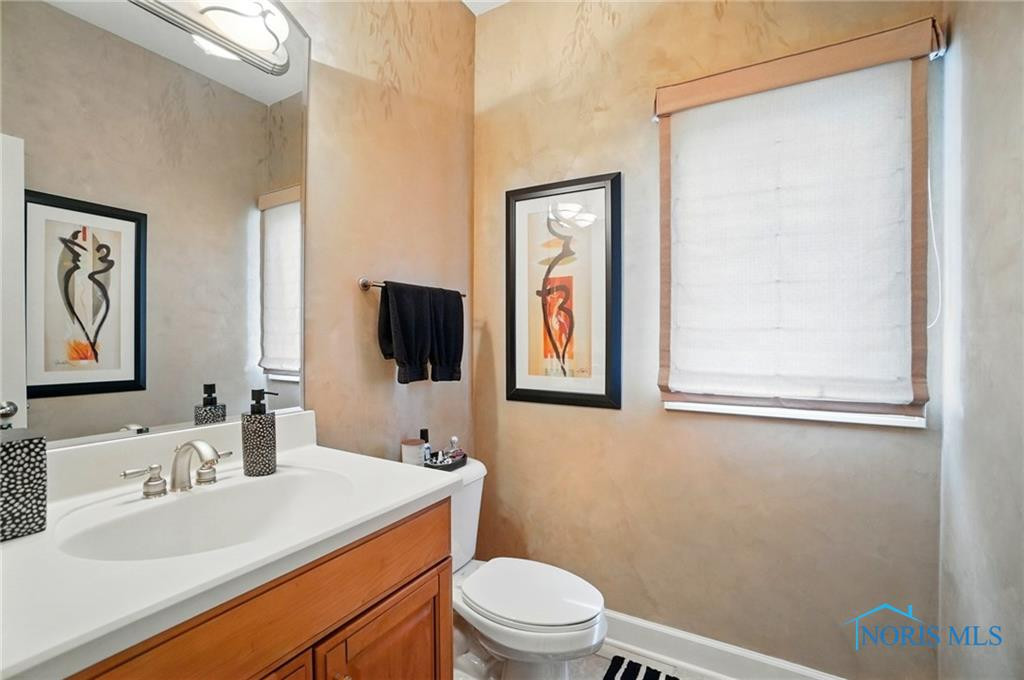 5616 Golden Pond Lane