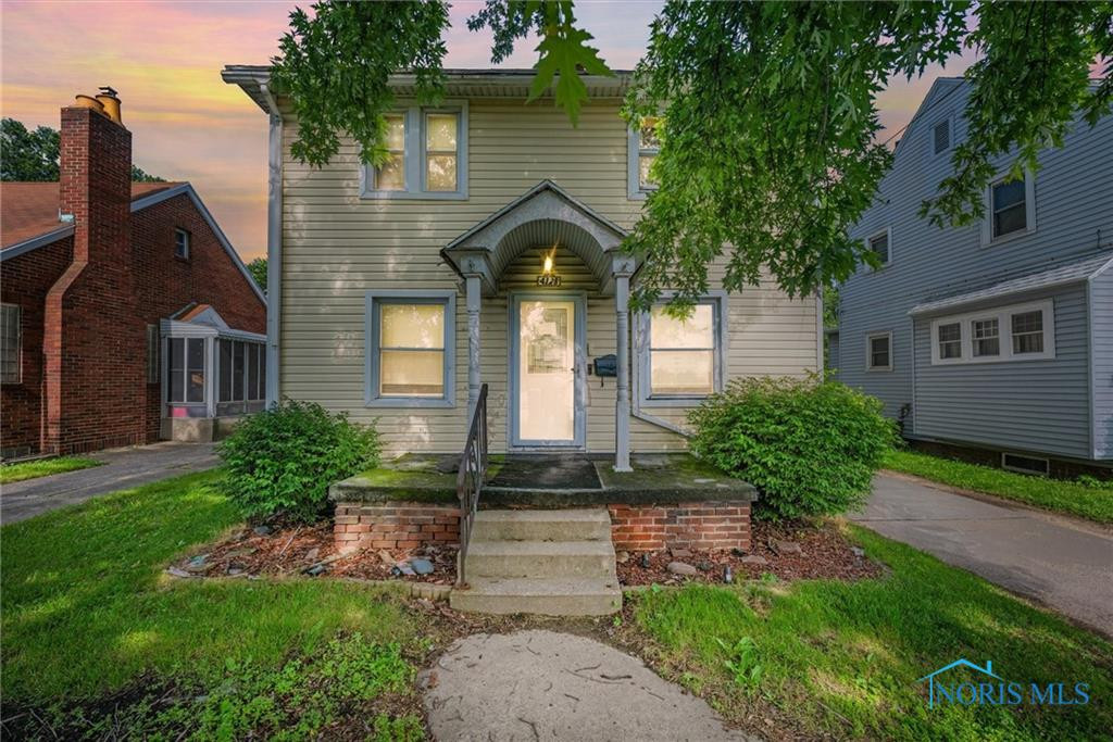 4128 Douglas Road