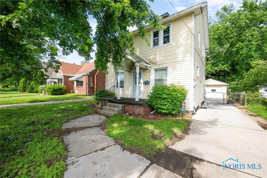 4128 Douglas Road