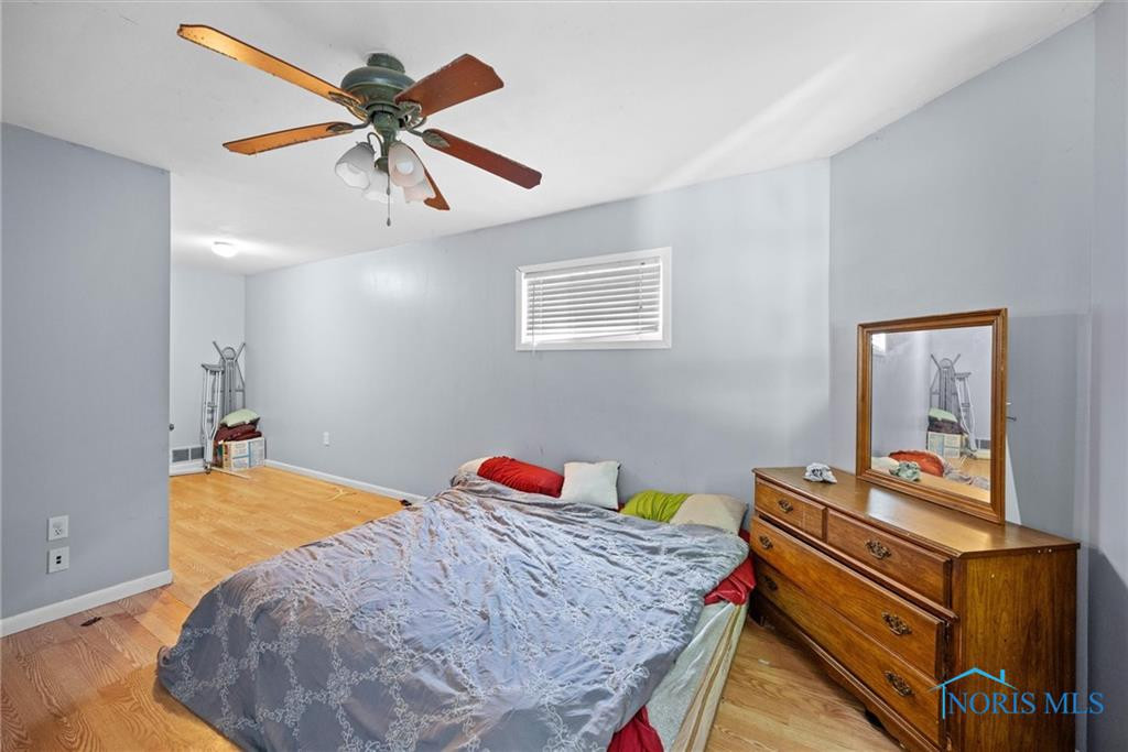 4128 Douglas Road