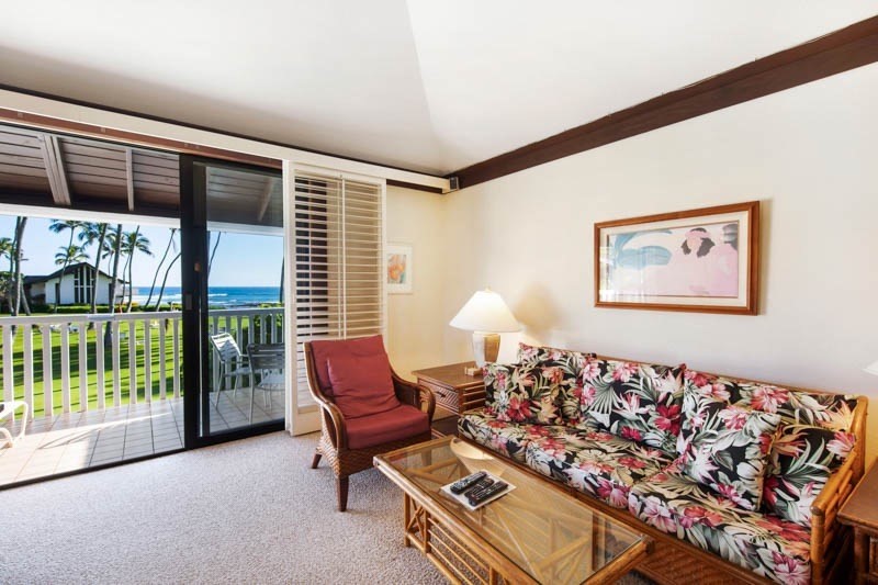 2253 POIPU RD