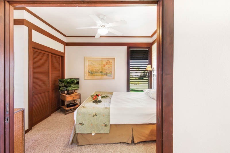 2253 POIPU RD