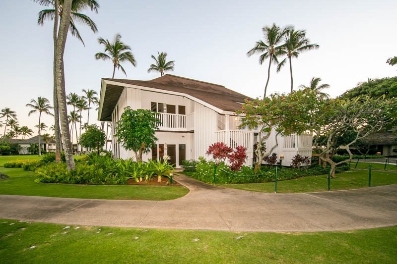 2253 POIPU RD