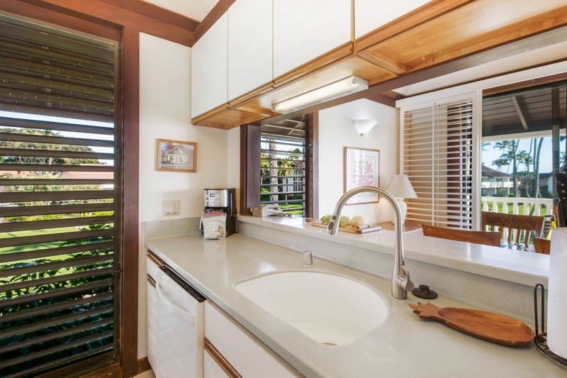 2253 POIPU RD