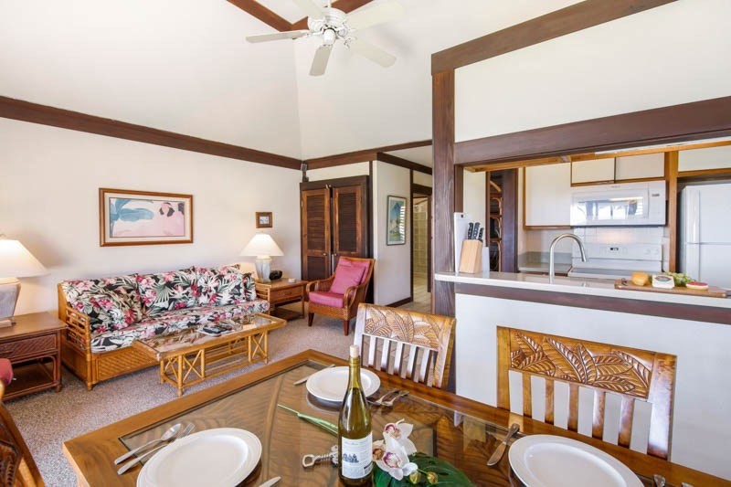 2253 POIPU RD