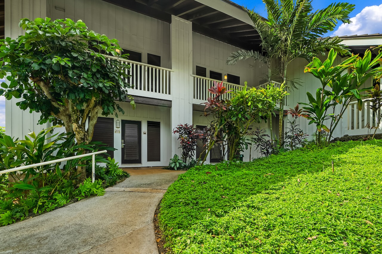 2253 POIPU RD 440