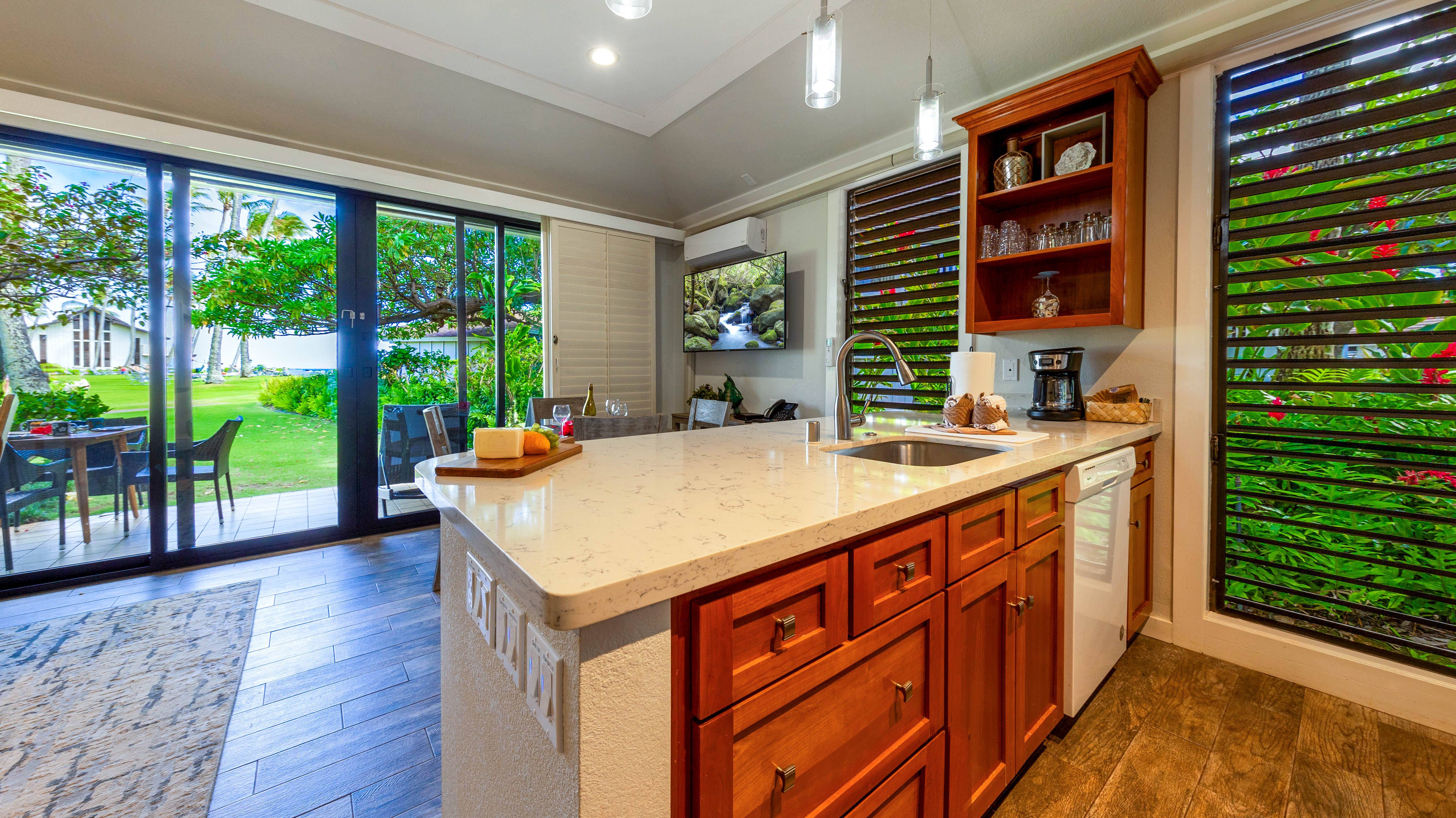 2253 POIPU RD 183