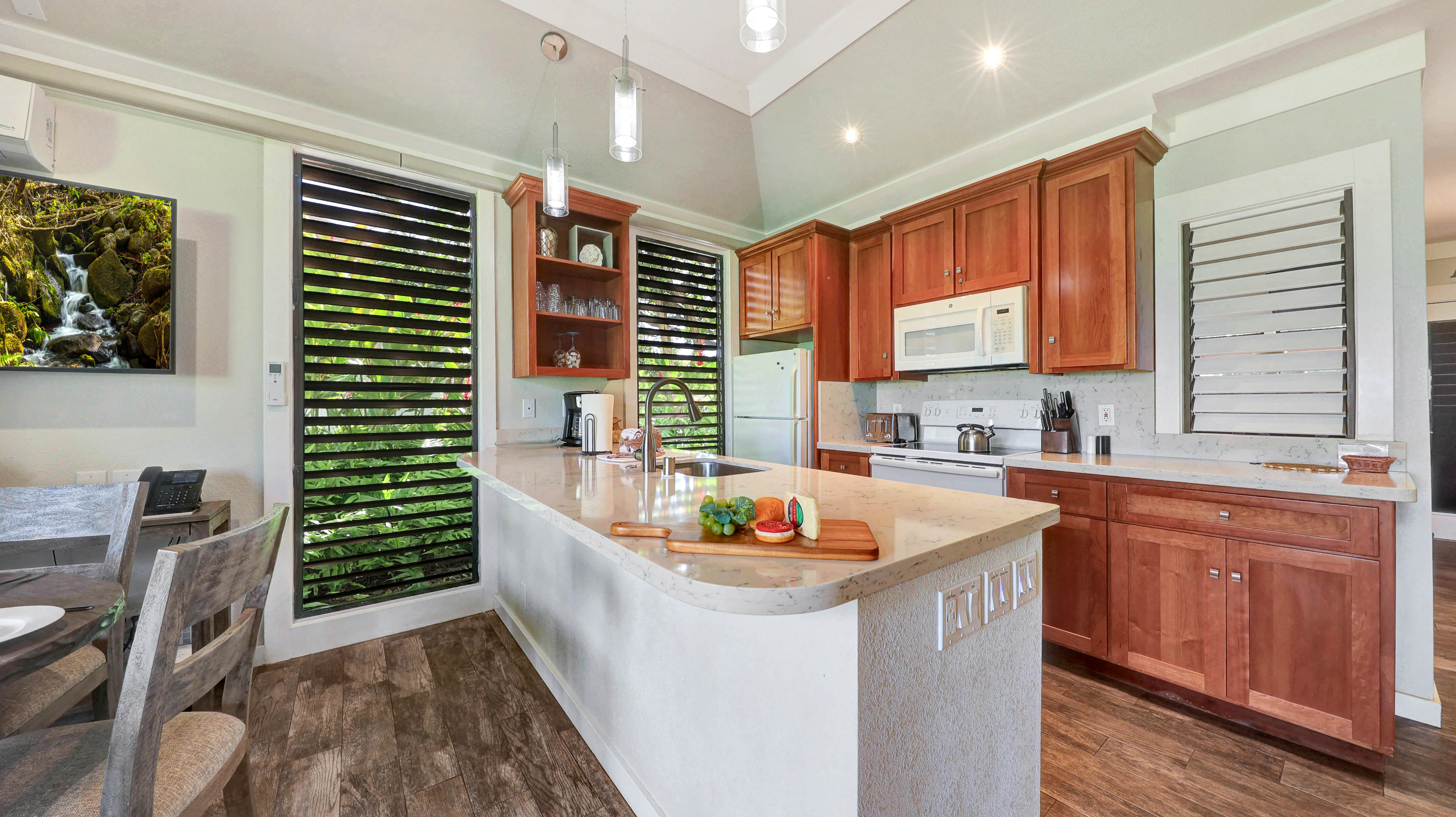 2253 POIPU RD 183