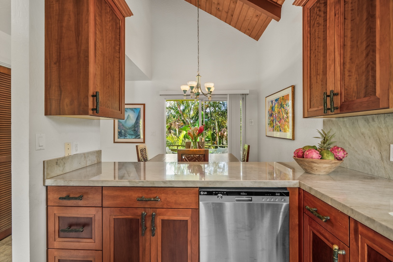 2330 HOOHU RD 5