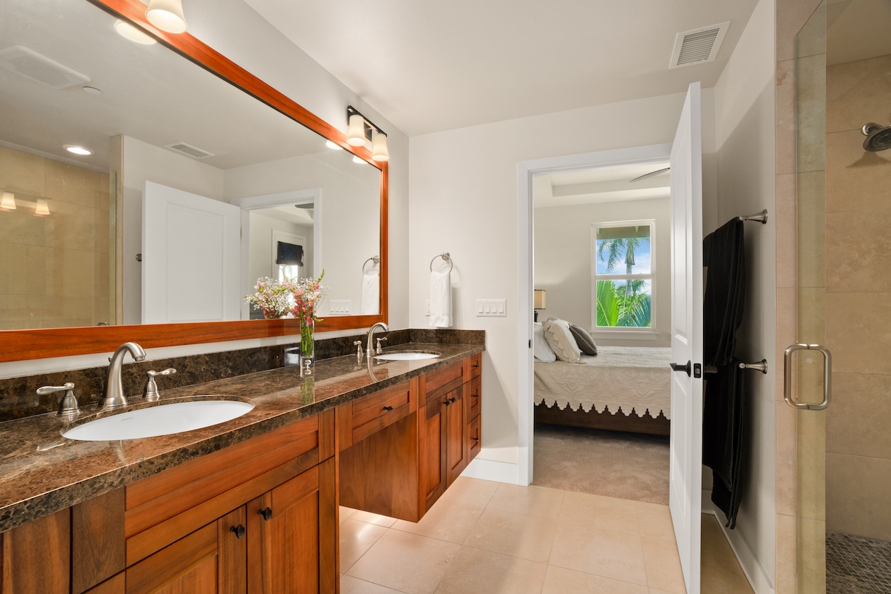 2611 KIAHUNA PLANTATION DR 4J