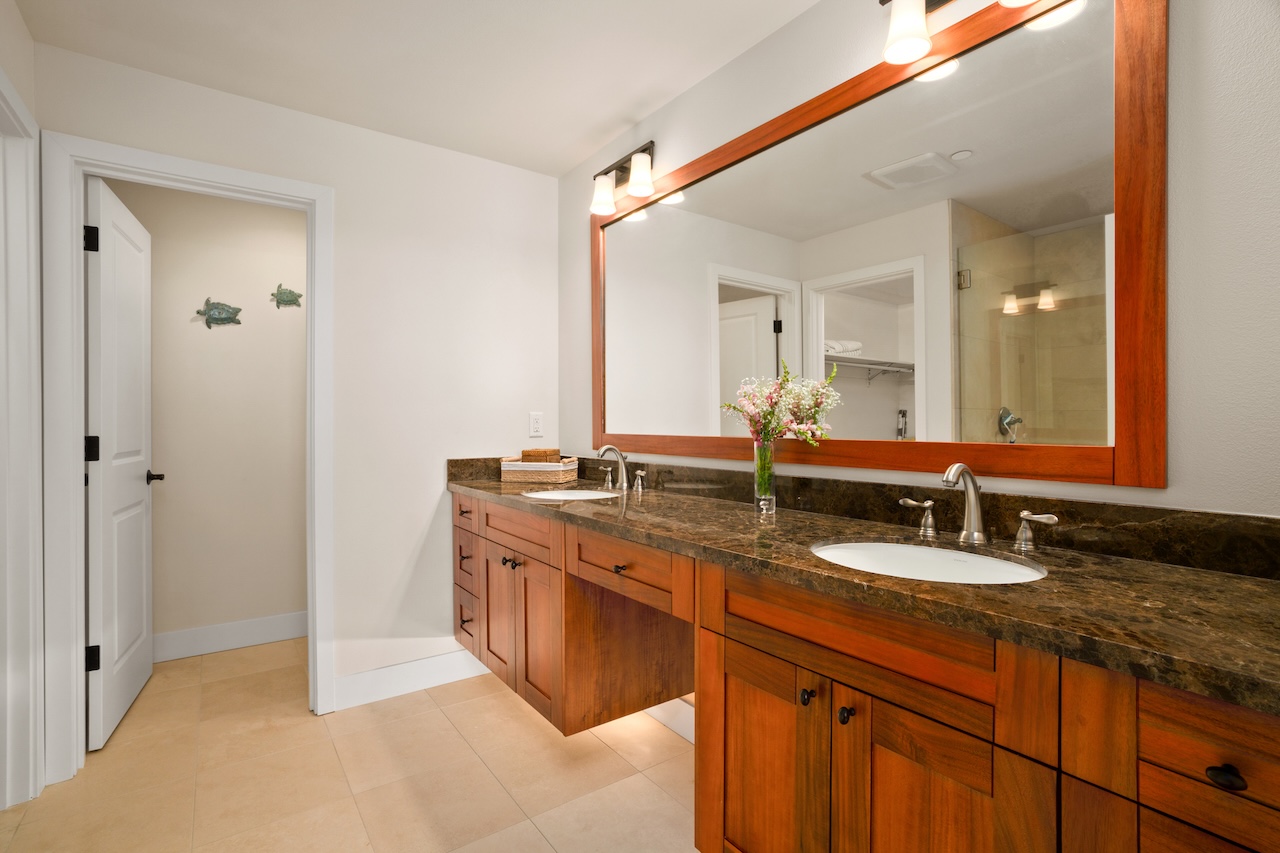 2611 KIAHUNA PLANTATION DR 4J