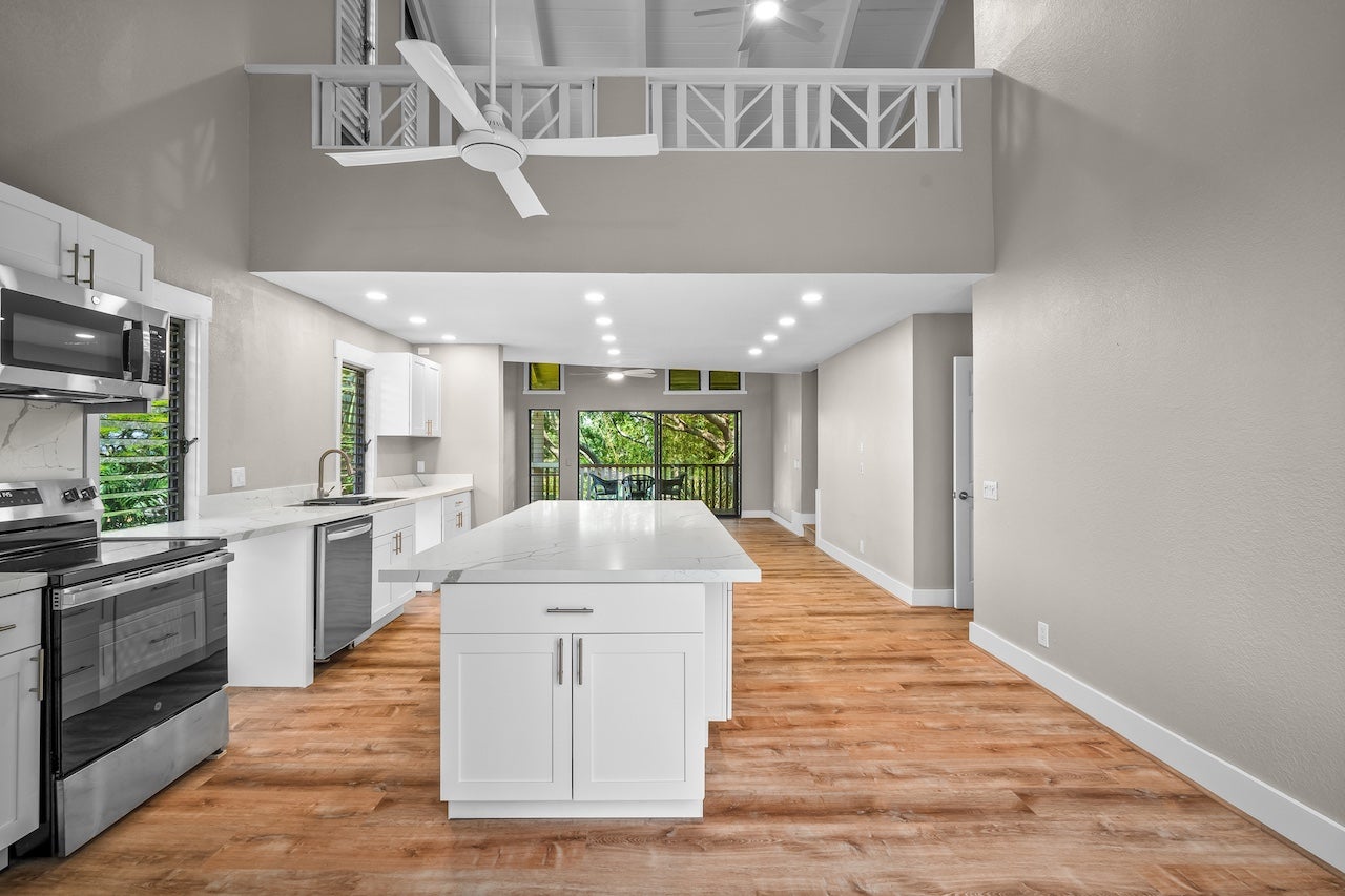 2721 POIPU RD 433