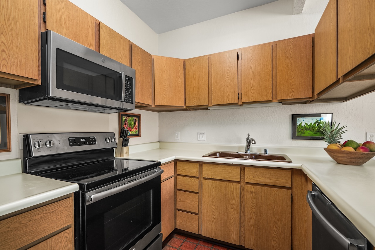 1901 POIPU RD 411
