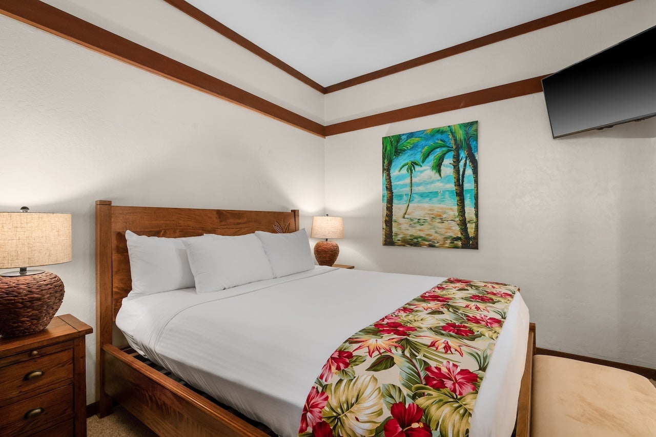 2253 POIPU RD 58