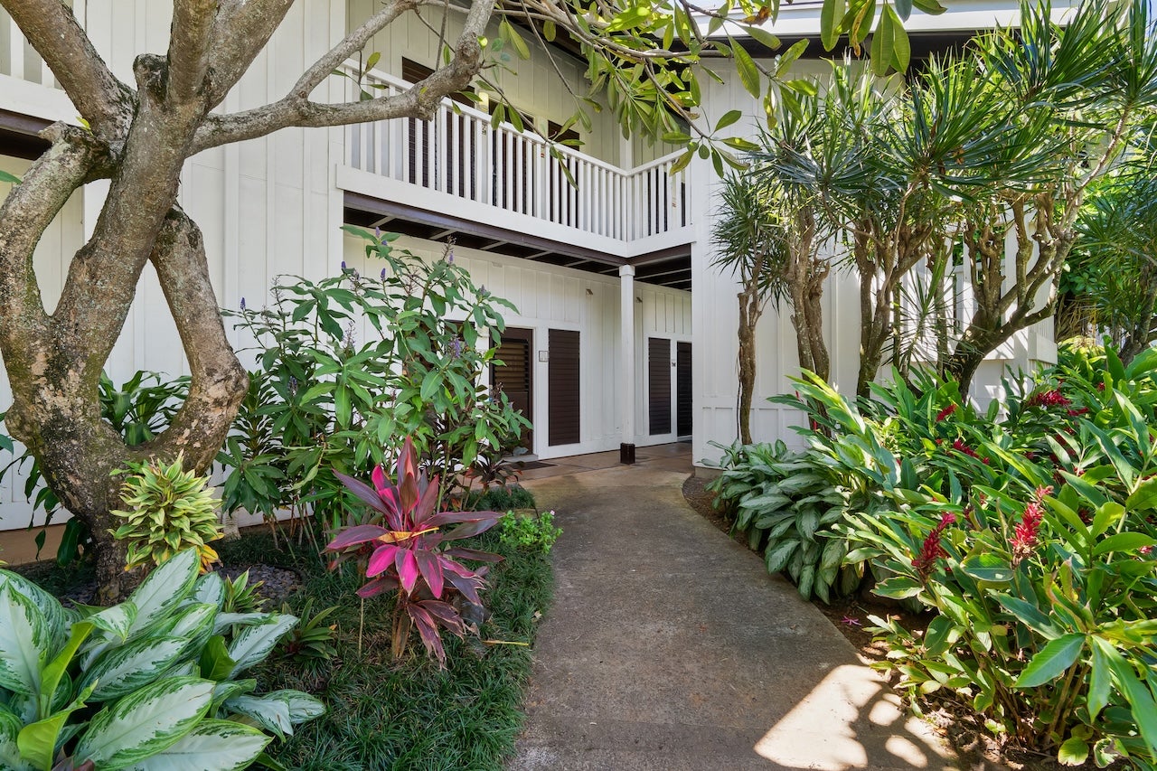 2253 POIPU RD 58