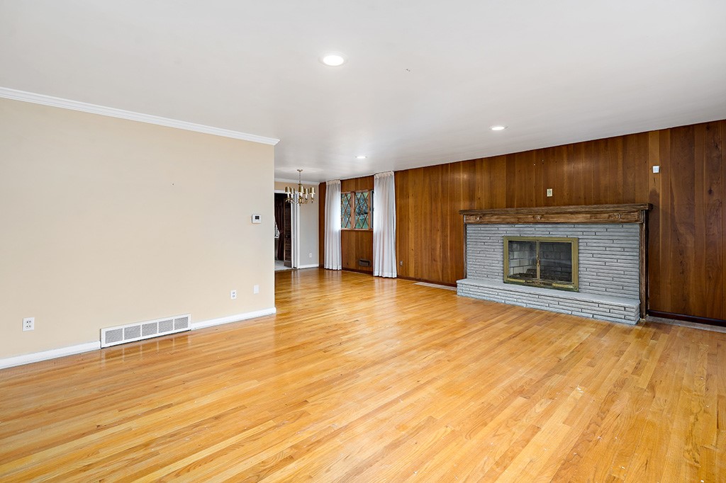 1357 Country Club Road