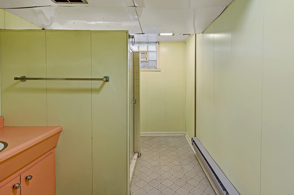 1357 Country Club Road