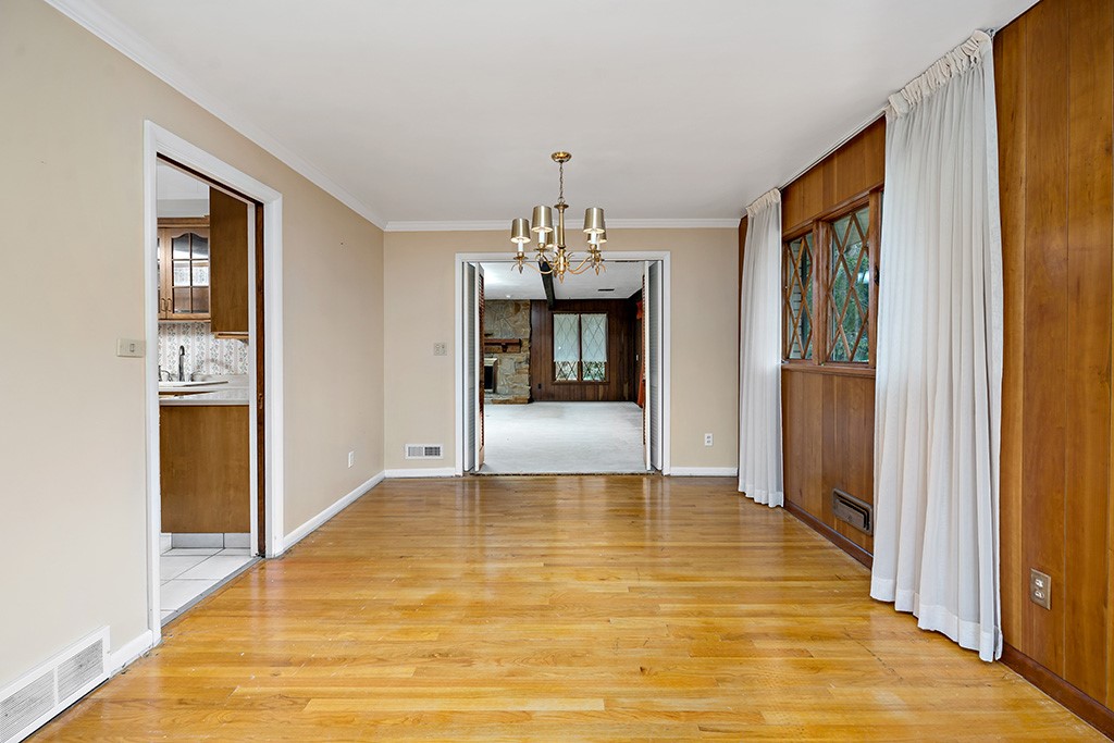 1357 Country Club Road