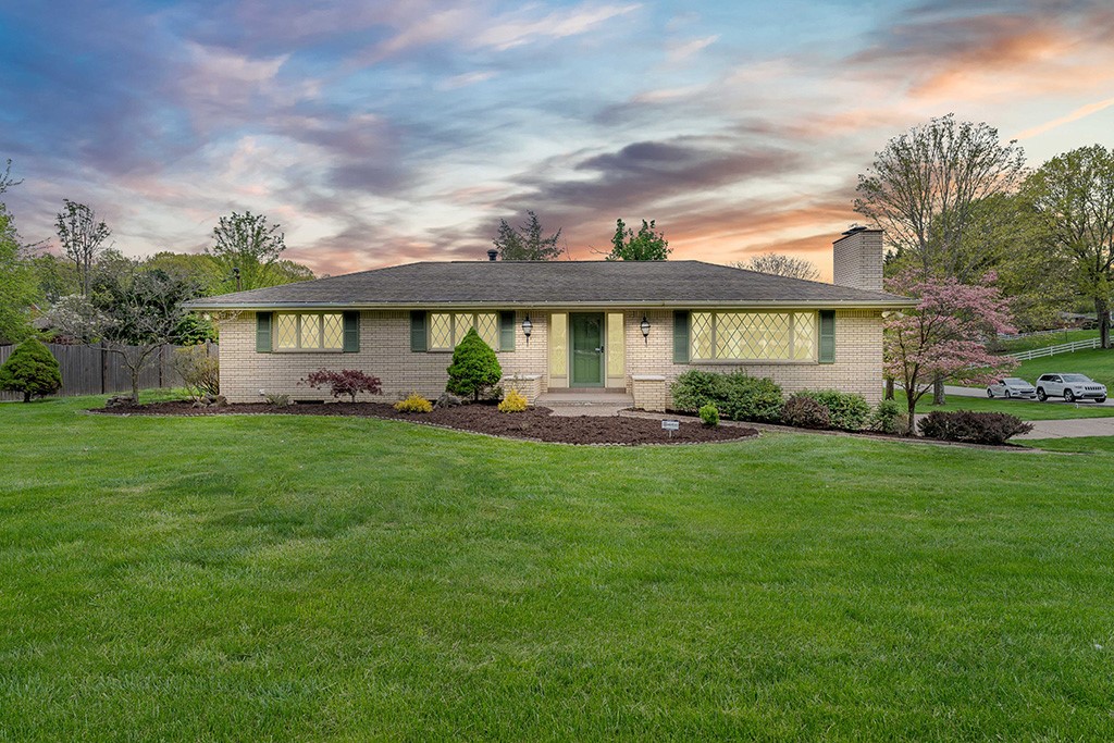 1357 Country Club Road