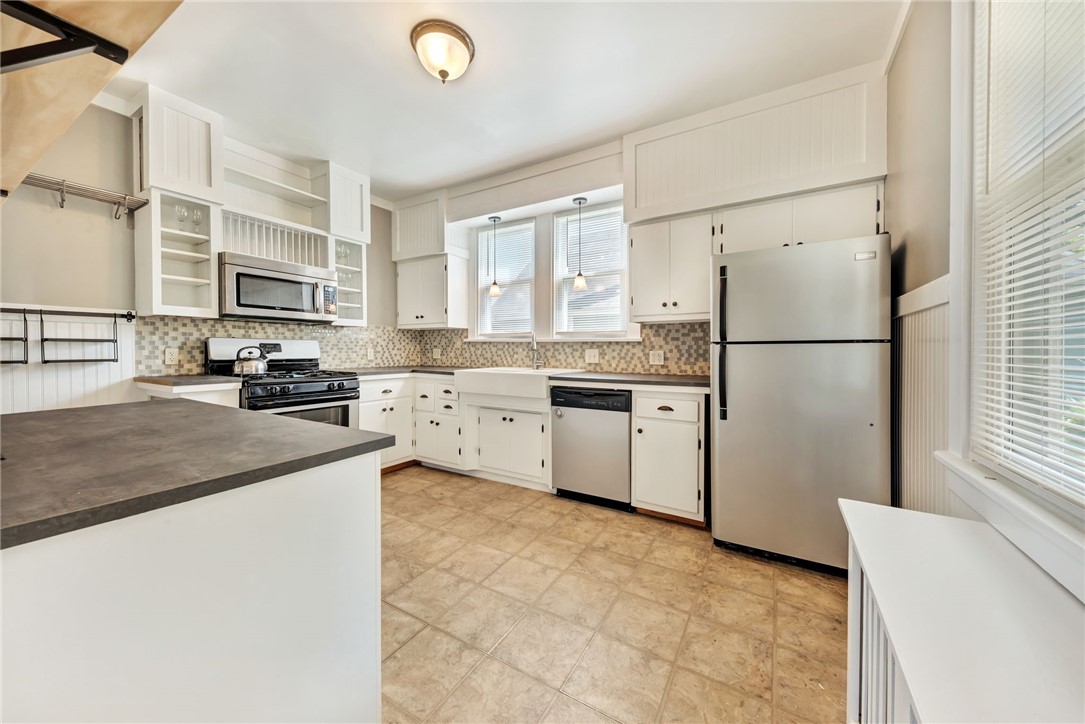 418 Mount Vernon Avenue