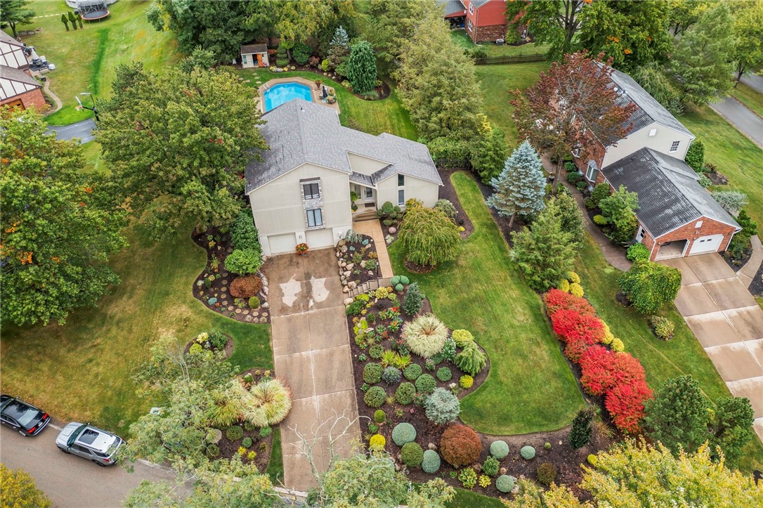 102 Maid Marion Lane