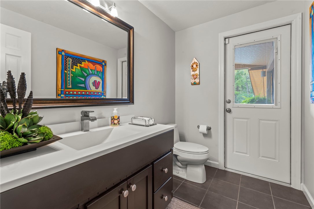 102 Maid Marion Lane