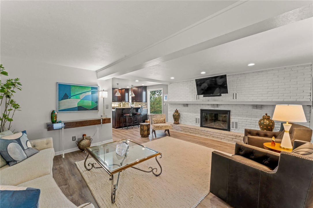 102 Maid Marion Lane