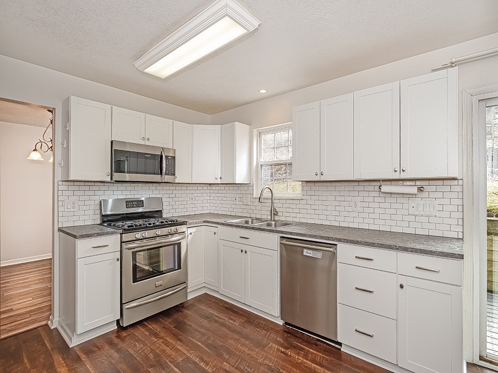 4244 Timberlane Drive