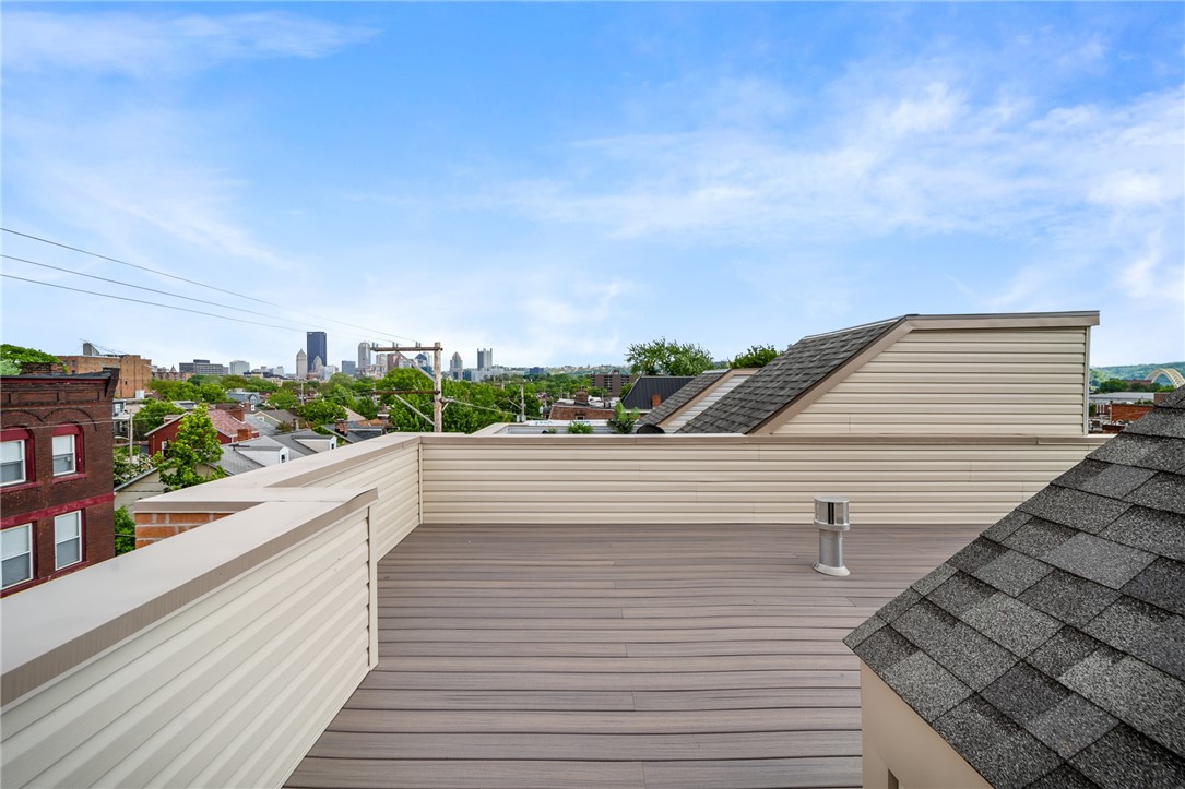 1607 Buena Vista Street