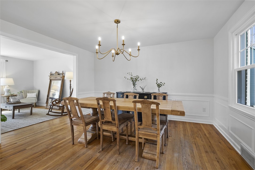 215 McIntyre Rd