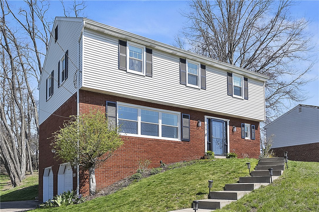 215 McIntyre Rd
