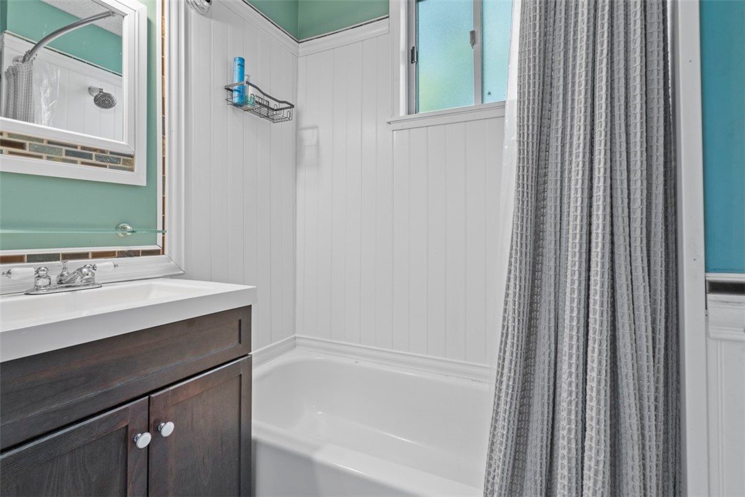 1037 Chislett Street