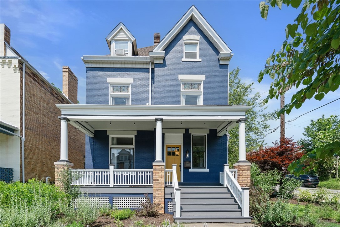 1037 Chislett Street