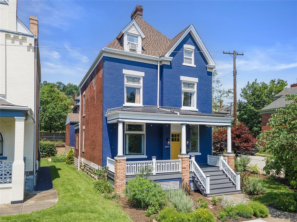 1037 Chislett Street