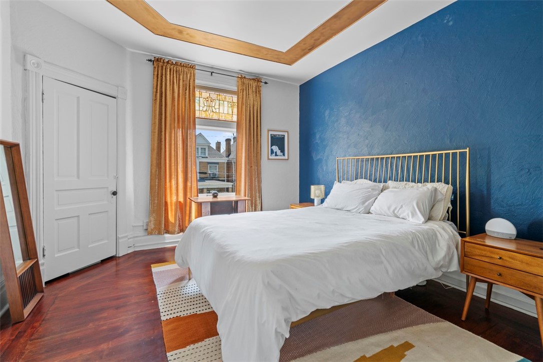 1037 Chislett Street