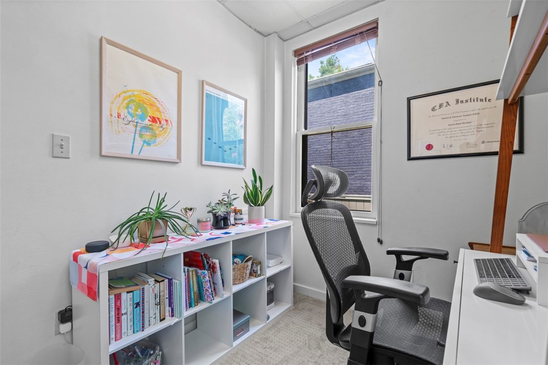 1037 Chislett Street