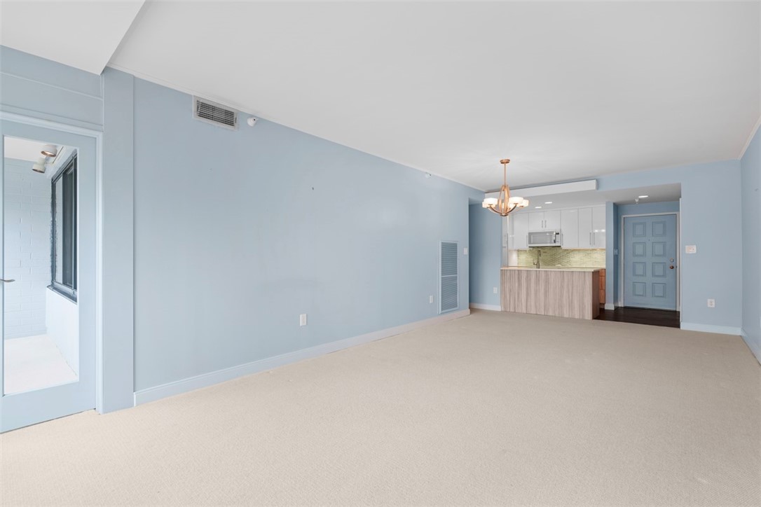 750 Washington Rd 205