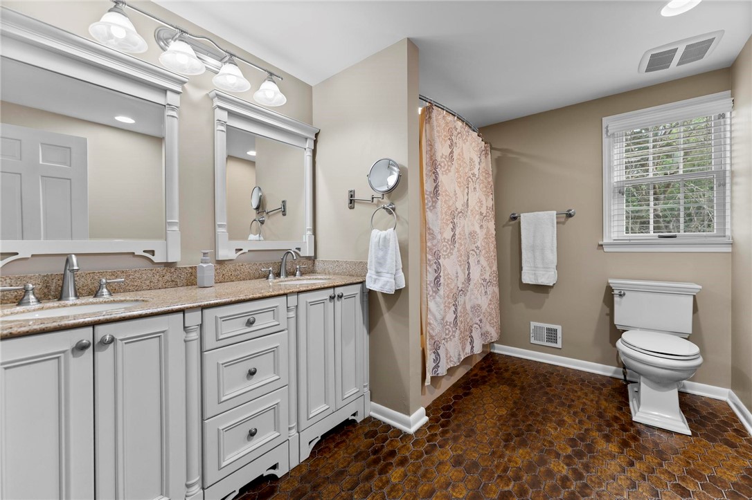 829 Ridgefield Avenue