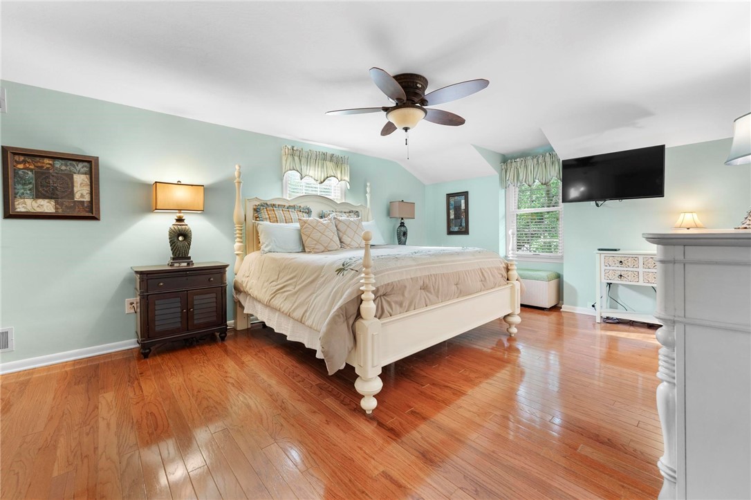 829 Ridgefield Avenue