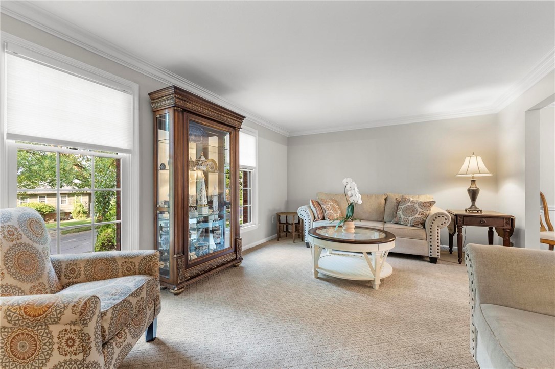 829 Ridgefield Avenue