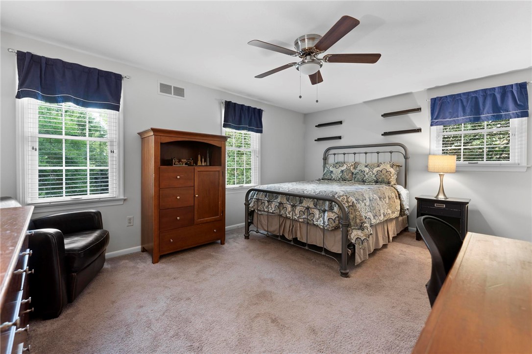 829 Ridgefield Avenue