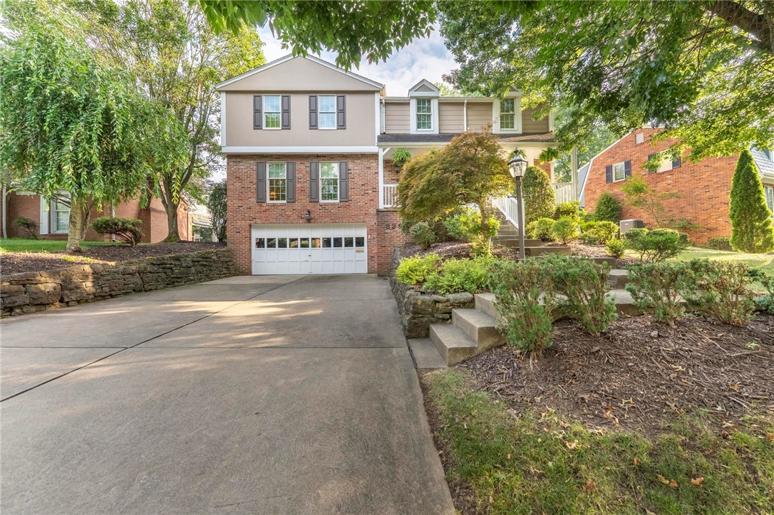 829 Ridgefield Avenue