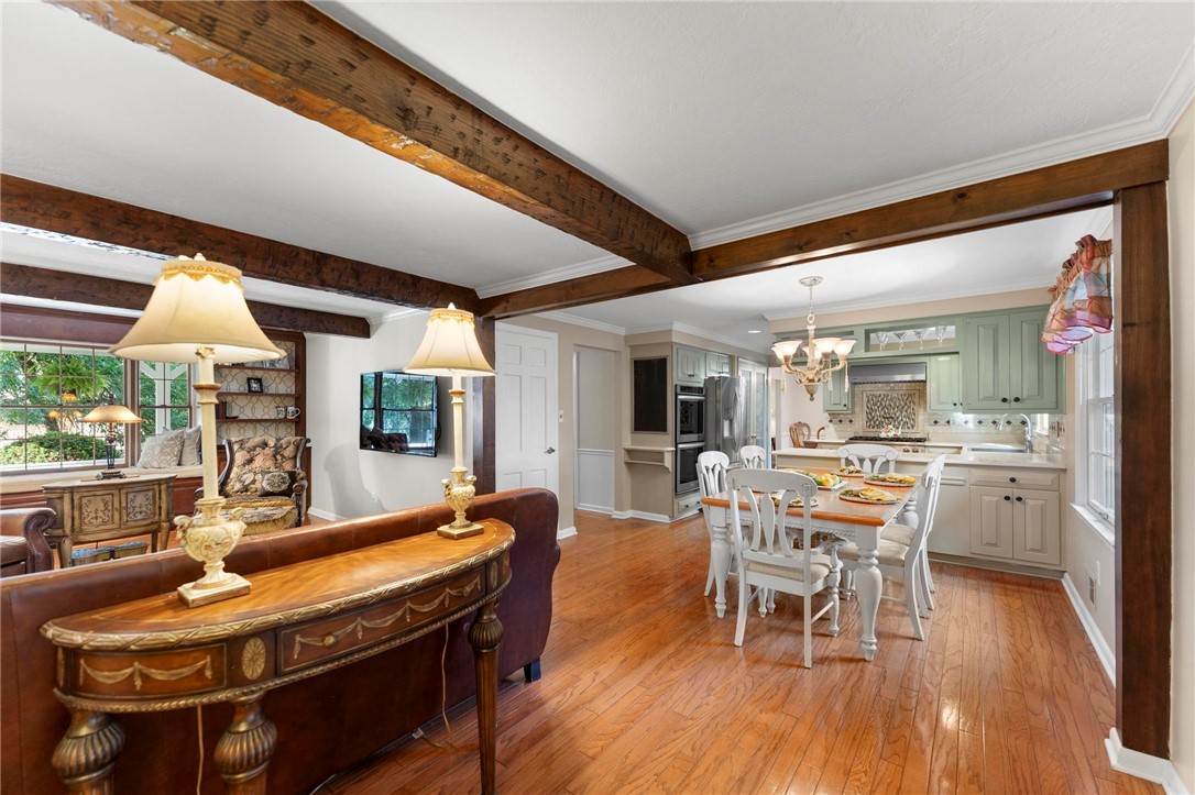 829 Ridgefield Avenue