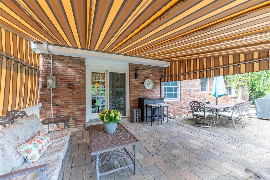 829 Ridgefield Avenue