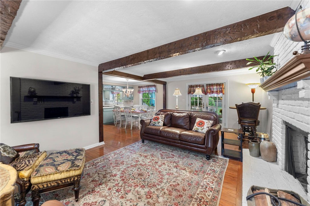 829 Ridgefield Avenue