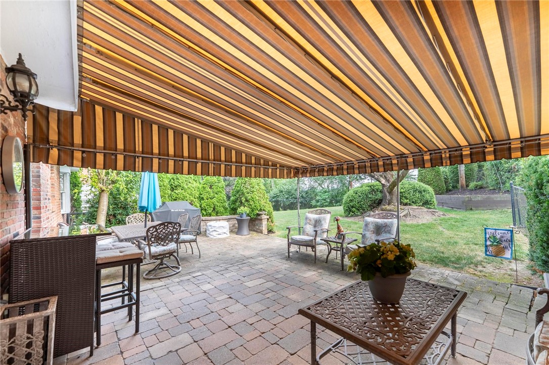 829 Ridgefield Avenue