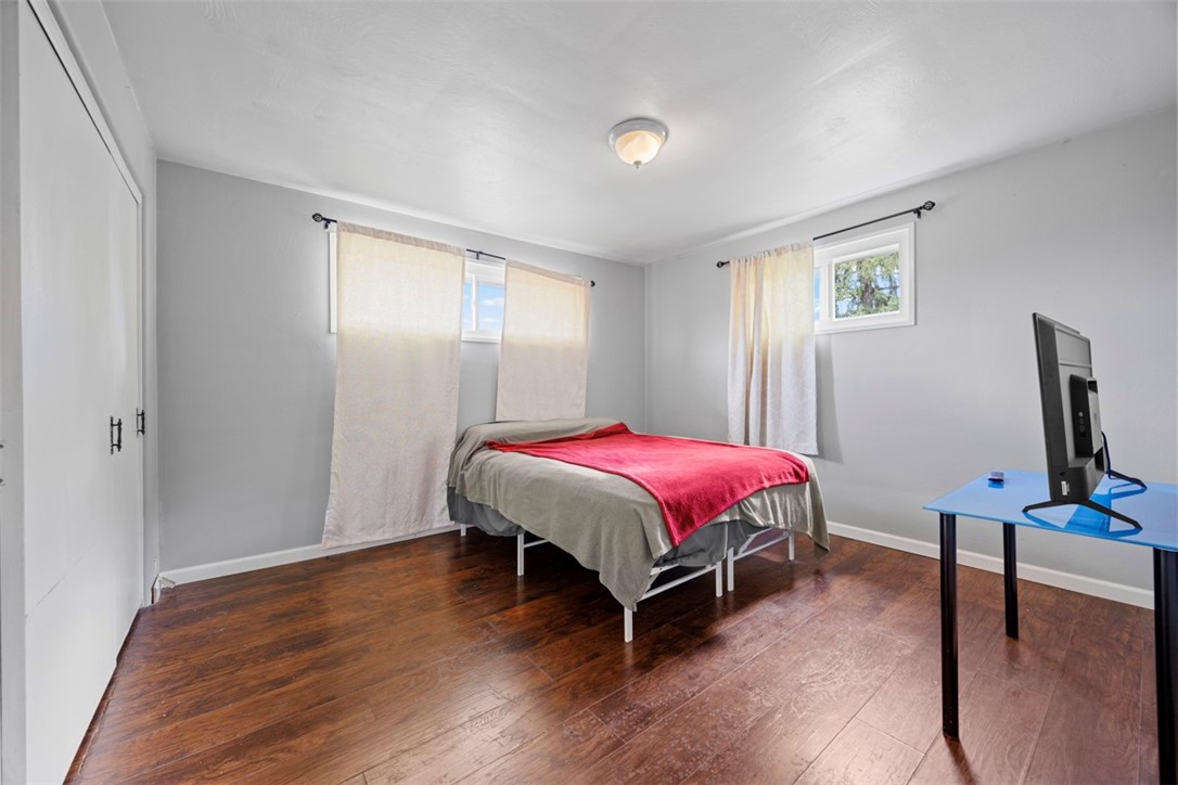 3104 Woodridge Dr