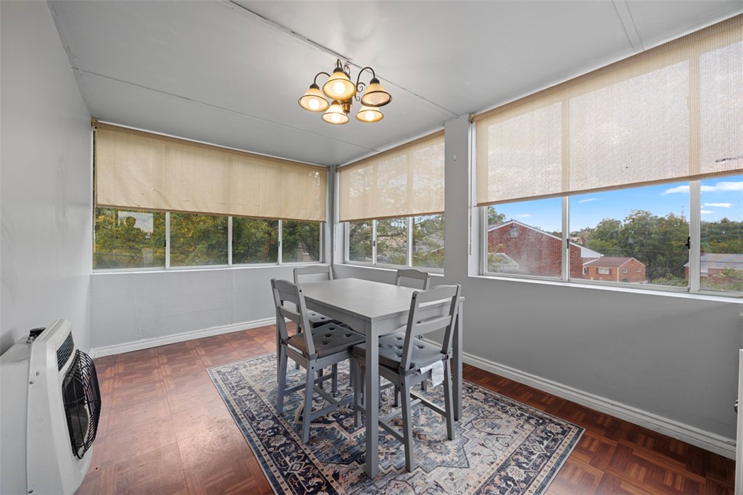 3104 Woodridge Dr