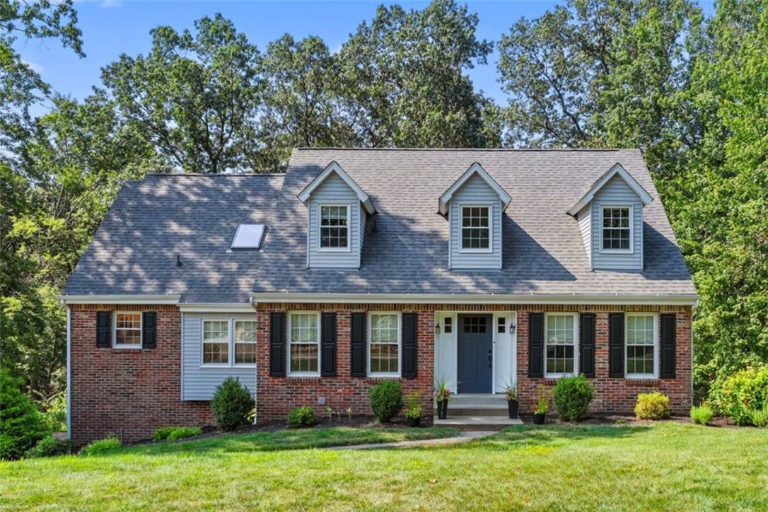 2668 Timberglen West